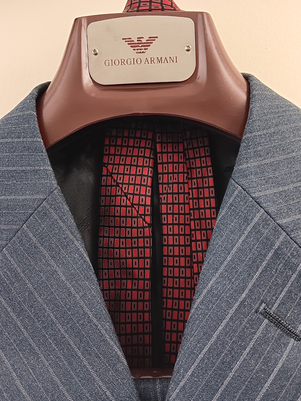 GIORGIO ARMANI COLLEZIONI Pinstripe Suit 46x32